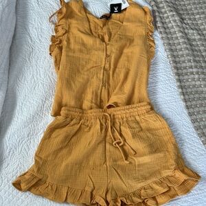 NWT| SET Ruffled Mustard Button-Up Top and Shorts Set